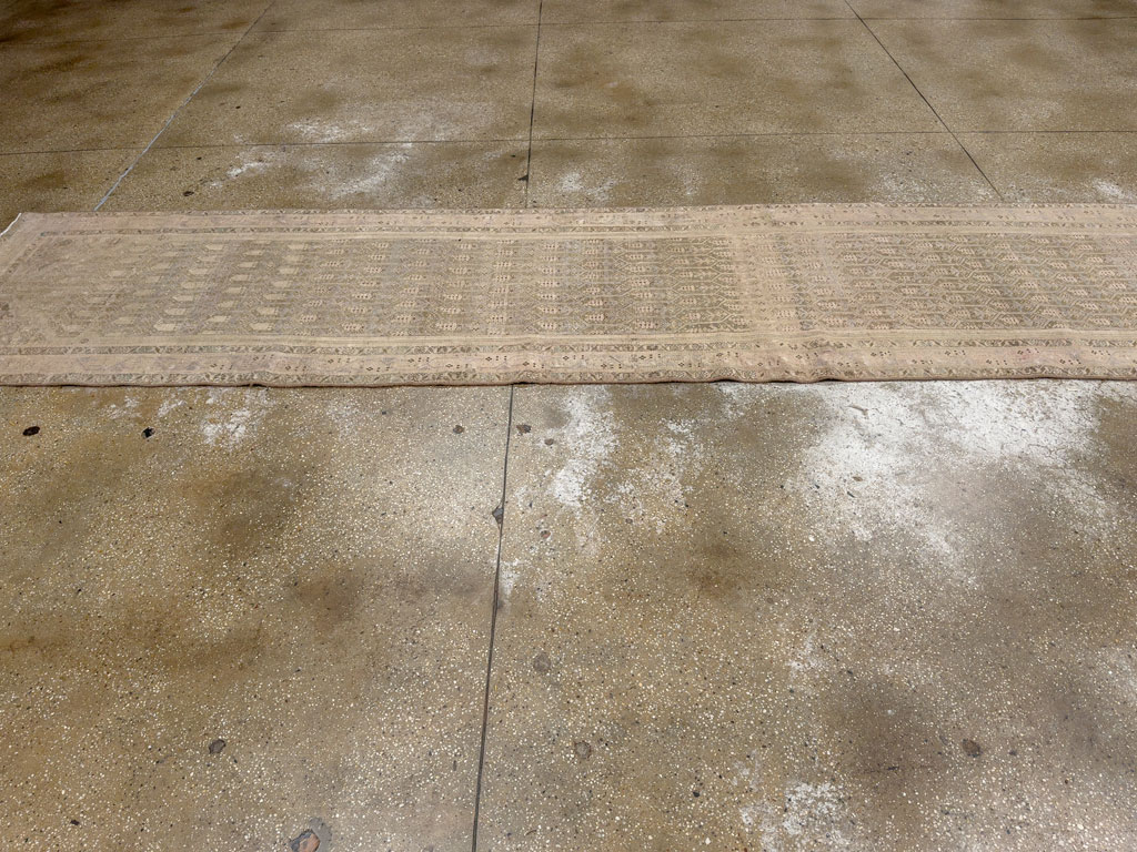 Vintage Persian Tabriz Long Runner, No.24187 - Galerie Shabab