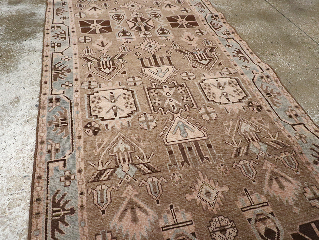 Vintage Persian Malayer Runner, No.24188 - Galerie Shabab