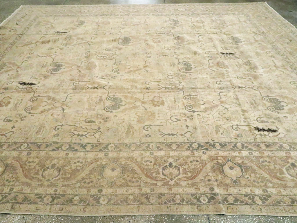 Antique Persian Tabriz Carpet, No.24192 - Galerie Shabab