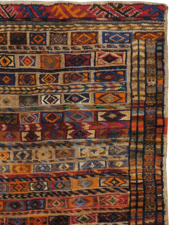 Vintage Shiraz Rug, No.24195 - Galerie Shabab