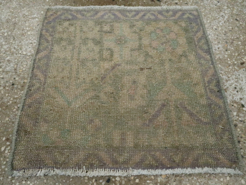 Vintage Persian Malayer Square Rug, No.24201 - Galerie Shabab