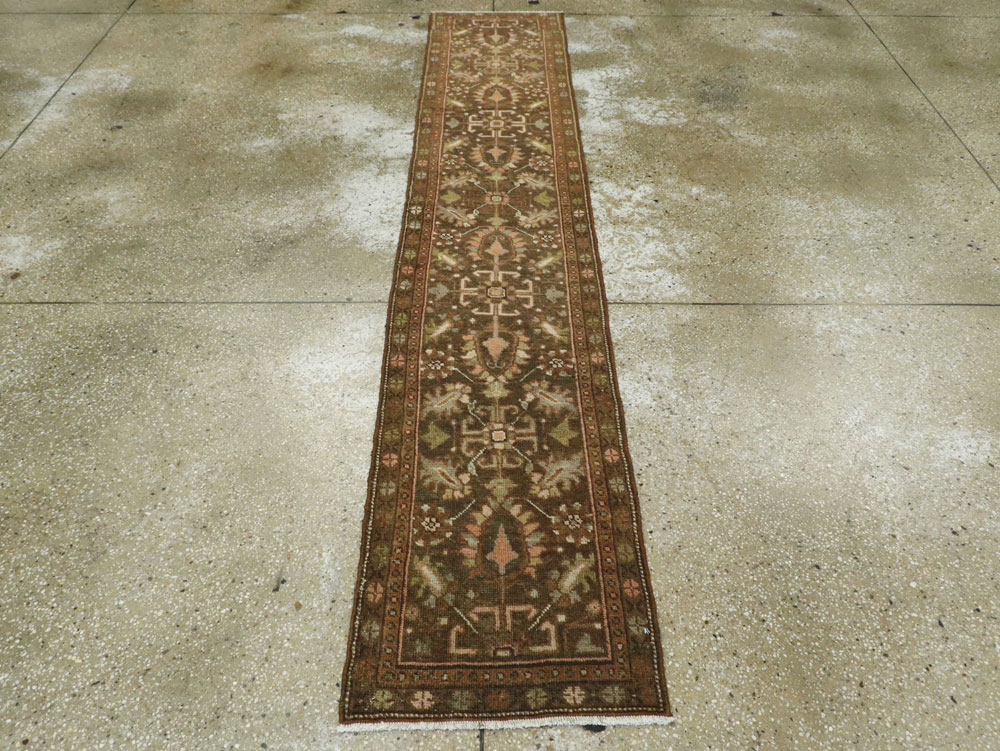 Vintage Persian Malayer Runner, No.24215 - Galerie Shabab