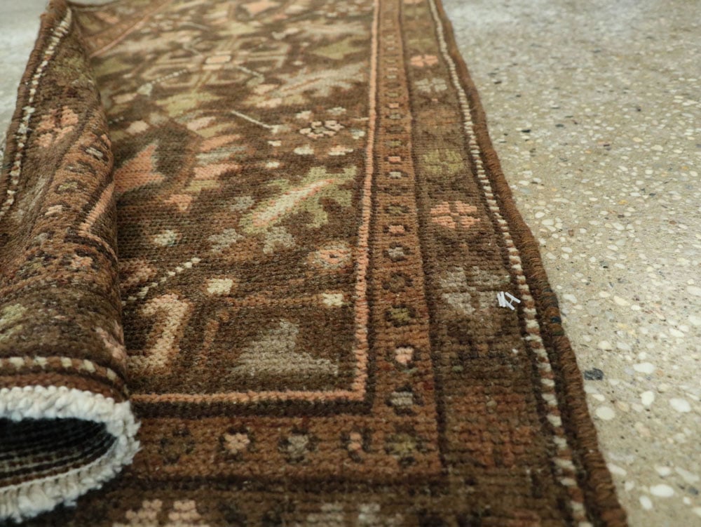 Vintage Persian Malayer Runner, No.24215 - Galerie Shabab