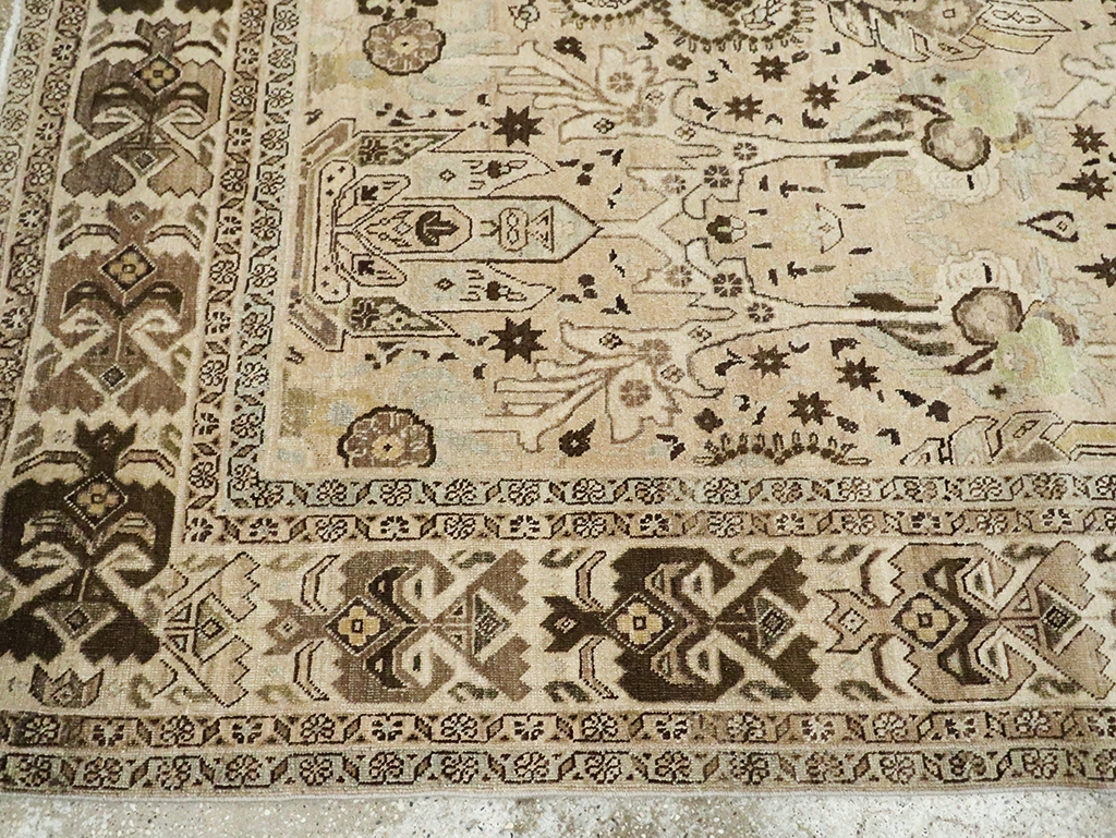 Antique Persian Tabriz Carpet, No.24216 - Galerie Shabab