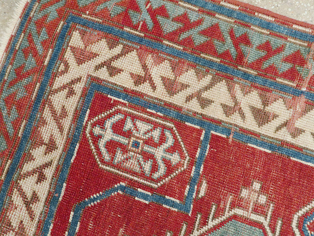 Antique Caucasian Kazak Rug, No.24221 - Galerie Shabab