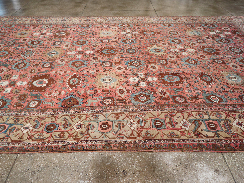 Antique Persian Heriz Carpet, No.24229 - Galerie Shabab
