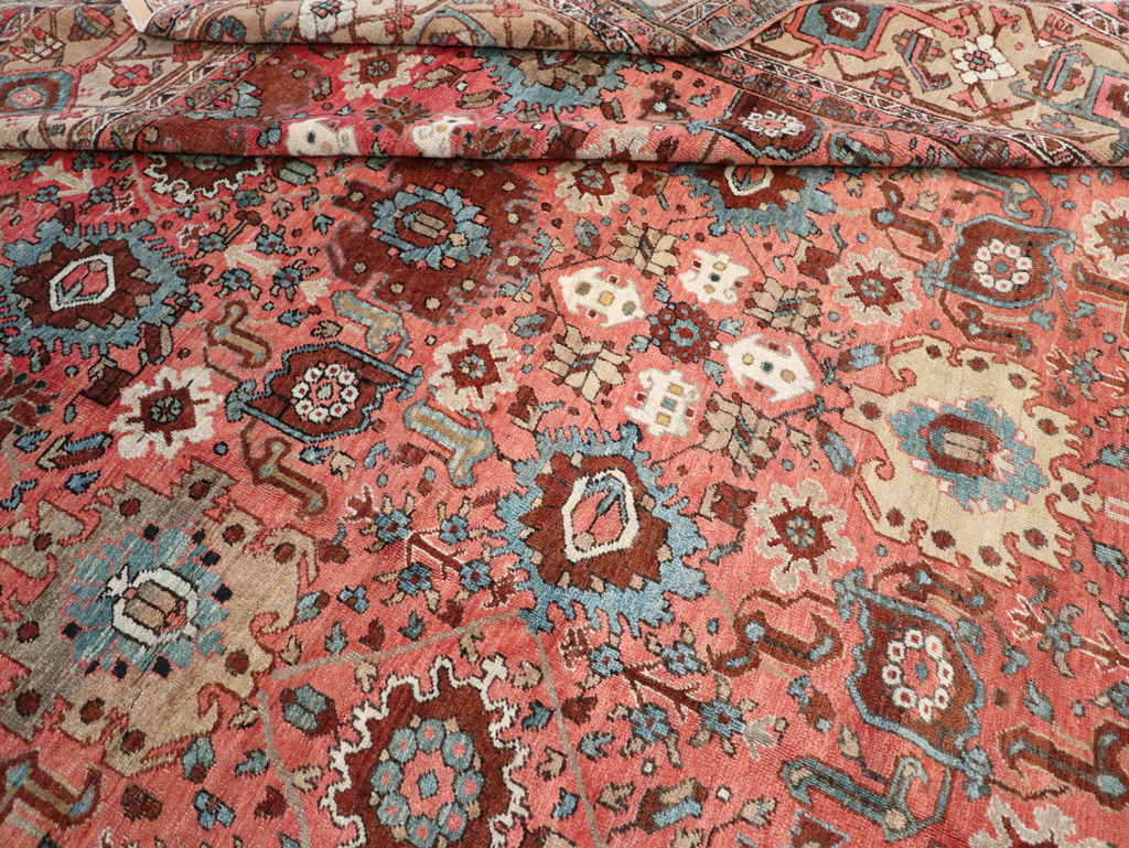 Antique Persian Heriz Carpet, No.24229 - Galerie Shabab