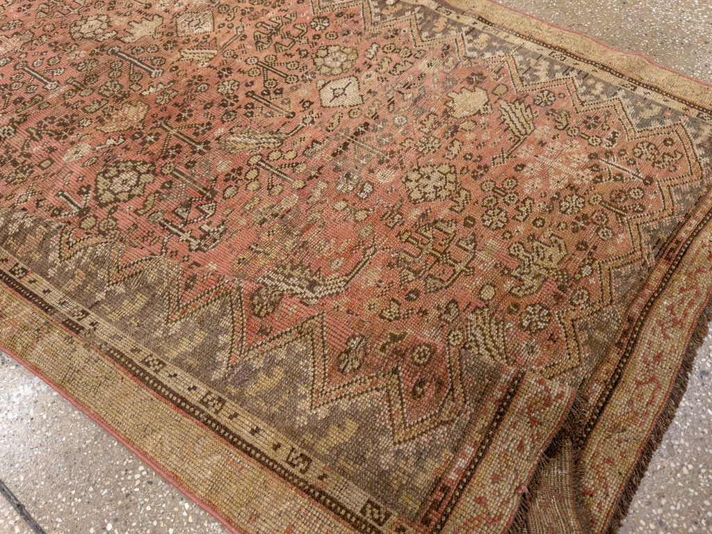 Antique Persian Kurdish Accent Rug, No.24236 - Galerie Shabab