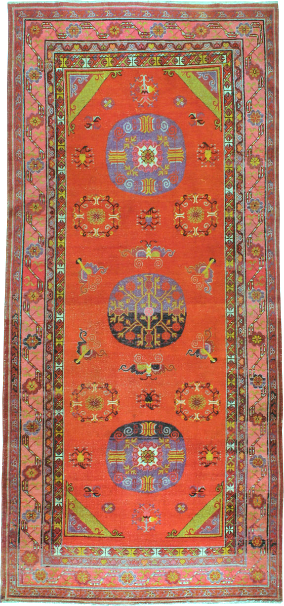 Antique East Turkestan Khotan Gallery Carpet, No.24237 - Galerie Shabab