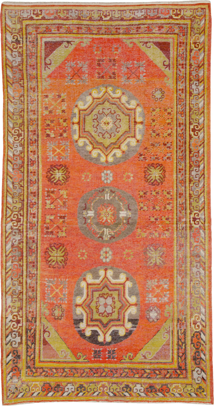 Vintage East Turkestan Khotan Carpet, No.24238 - Galerie Shabab
