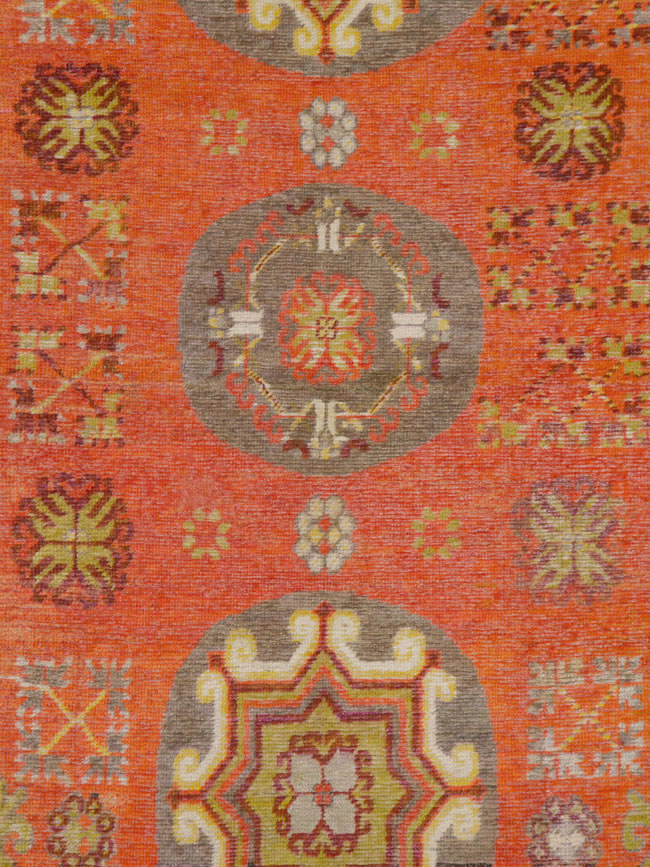 Vintage East Turkestan Khotan Carpet, No.24238 - Galerie Shabab