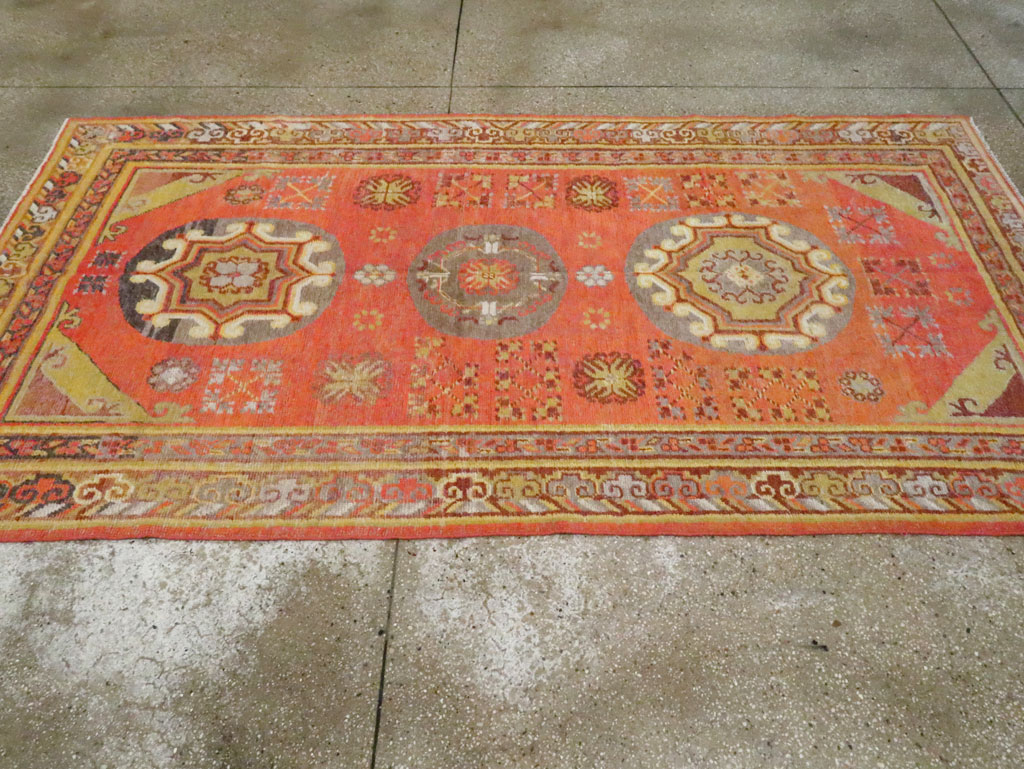 Vintage East Turkestan Khotan Carpet, No.24238 - Galerie Shabab