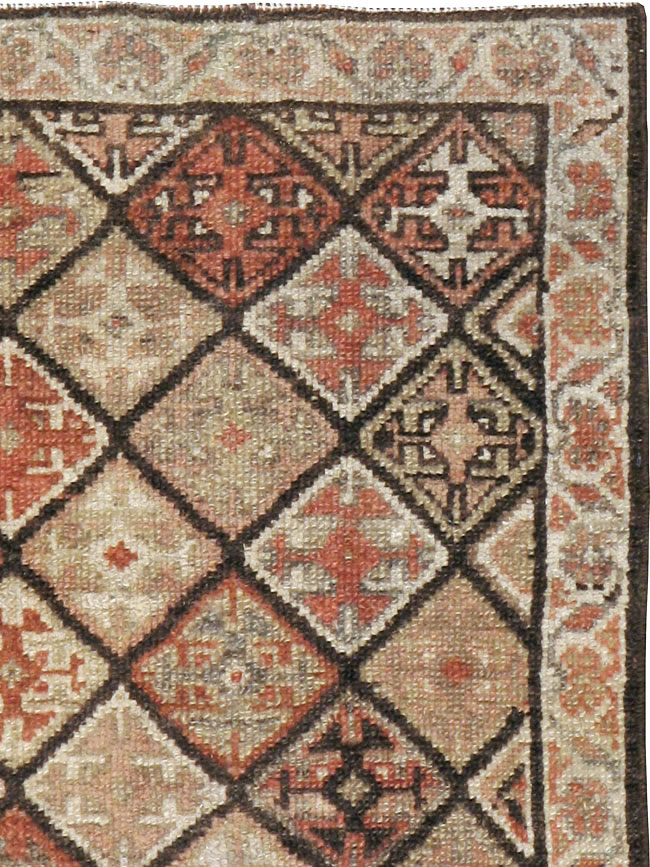 Antique Persian Kurdish Square Rug (Pair: 2 of 2), No.24249 - Galerie Shabab