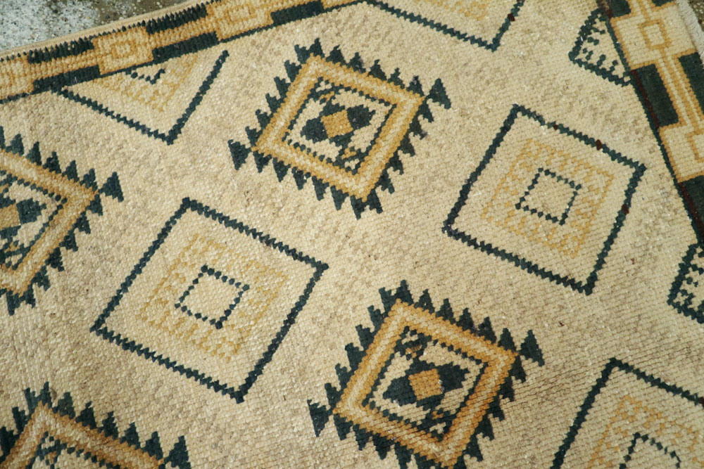 Vintage Moroccan Carpet, No.24251 - Galerie Shabab