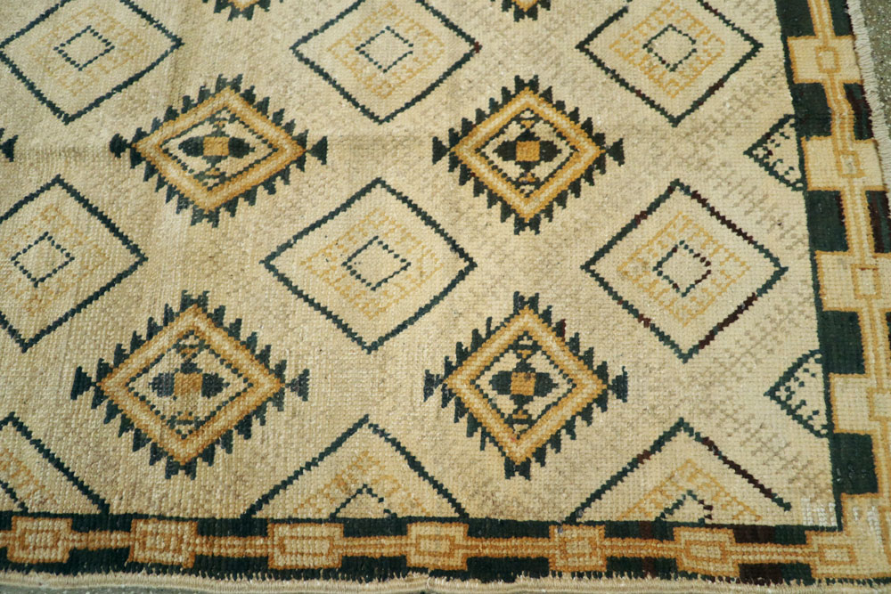 Vintage Moroccan Carpet, No.24251 - Galerie Shabab