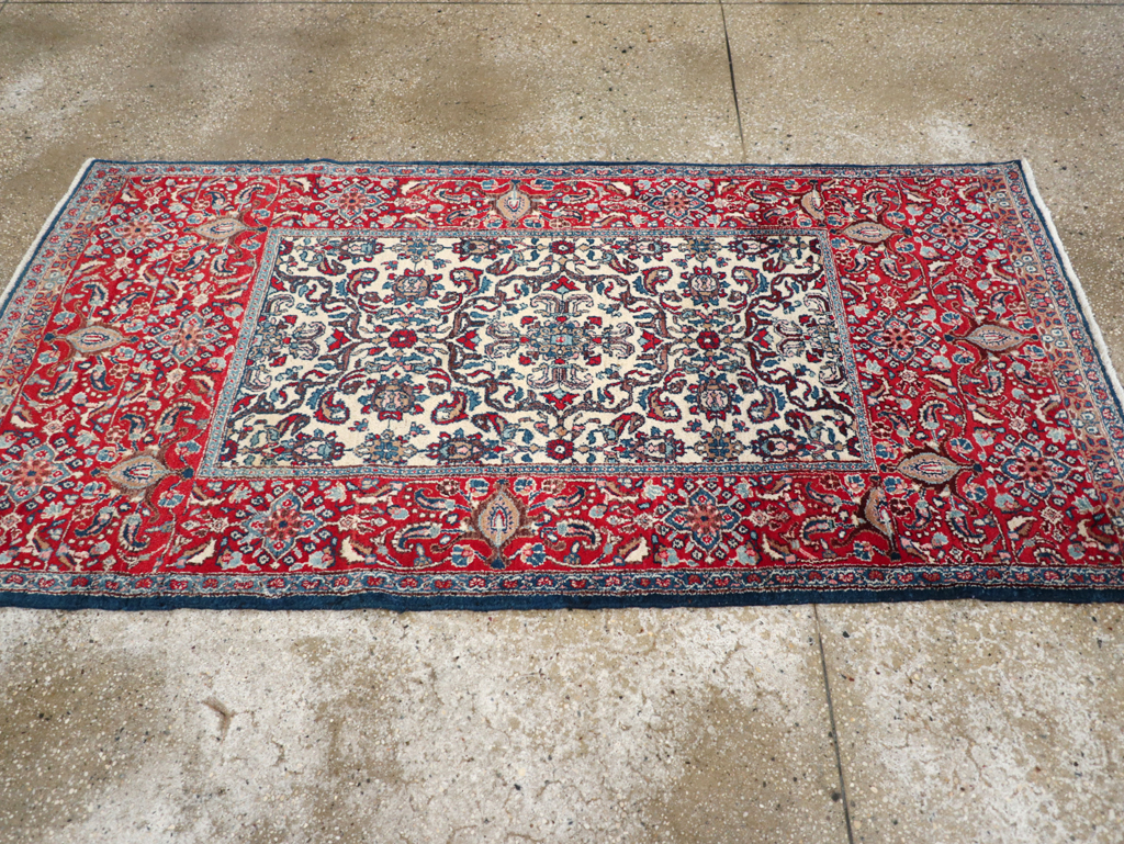 Vintage Persian Isfahan Rug, No.24252 - Galerie Shabab