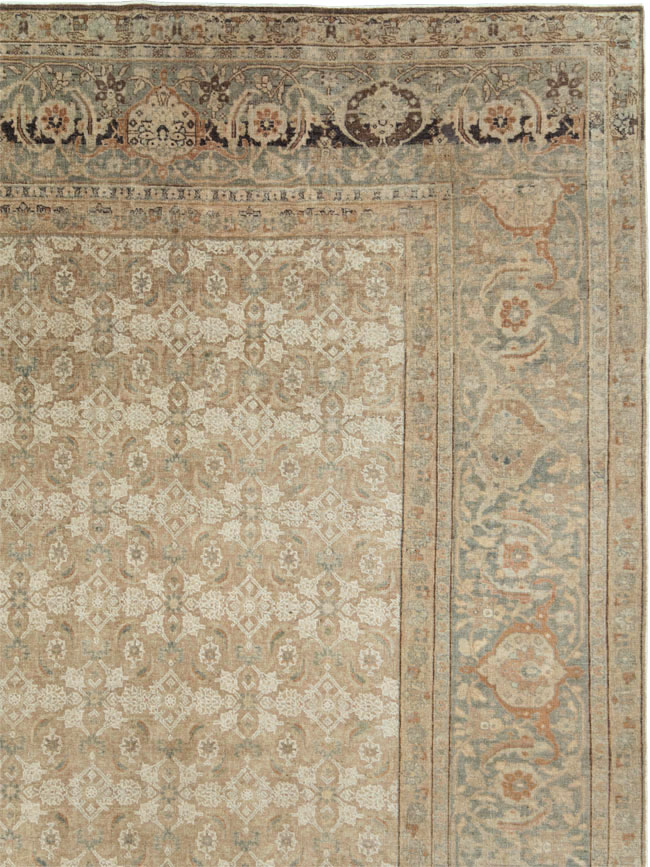 Antique Persian Tabriz Room Size Carpet, No.24253 - Galerie Shabab