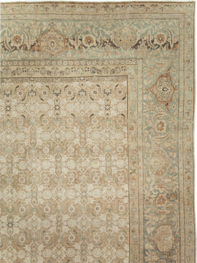 Antique Persian Tabriz Room Size Carpet, No.24253 - Galerie Shabab