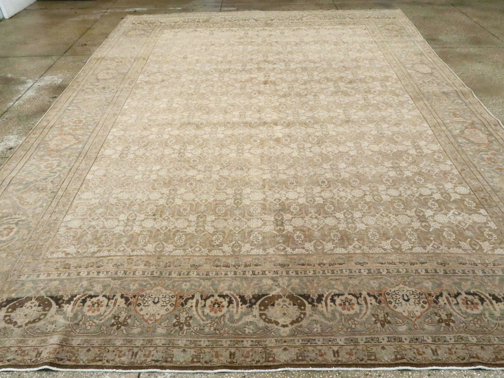 Antique Persian Tabriz Room Size Carpet, No.24253 - Galerie Shabab