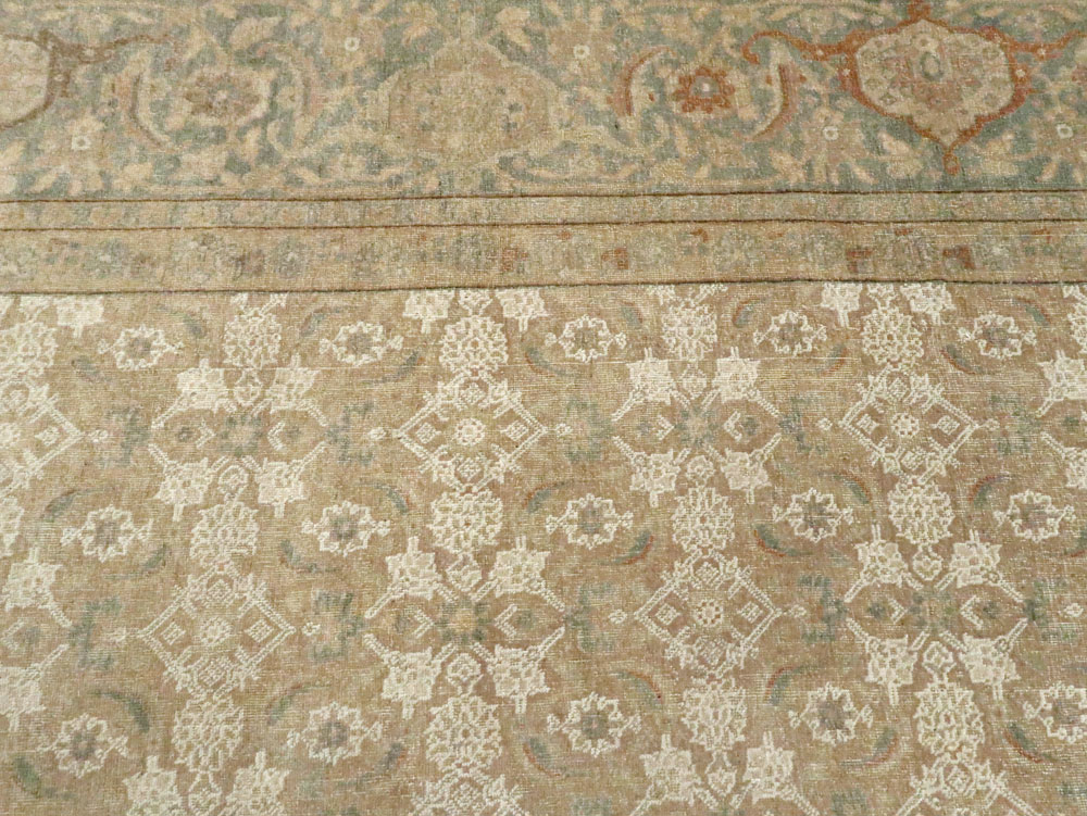 Antique Persian Tabriz Room Size Carpet, No.24253 - Galerie Shabab