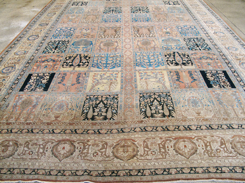 Antique Persian Tabriz Hagi Jalili Carpet, No.24283 - Galerie Shabab