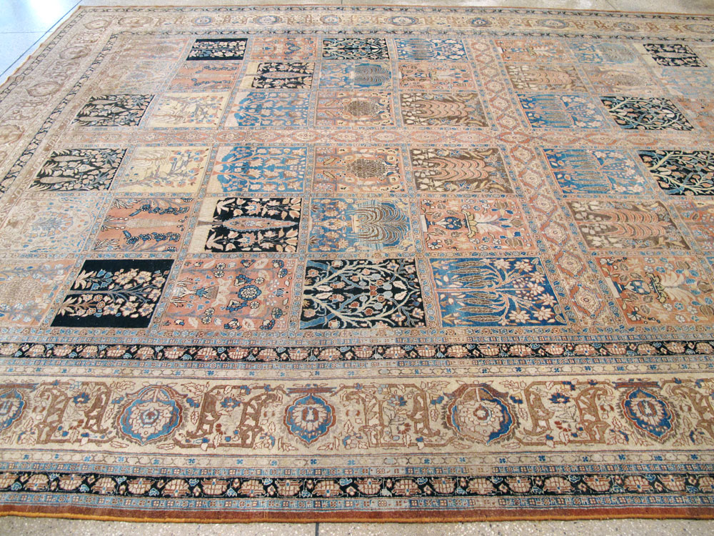 Antique Persian Tabriz Hagi Jalili Carpet, No.24283 - Galerie Shabab