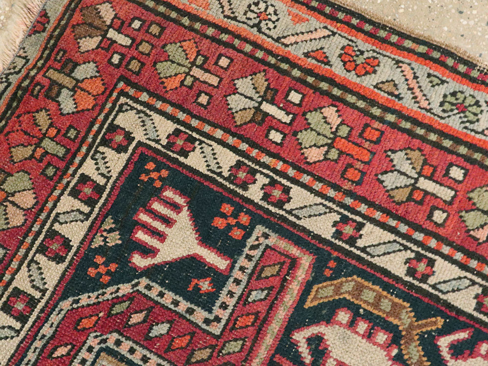 Antique Caucasian Karabagh Rug, No.24304 - Galerie Shabab