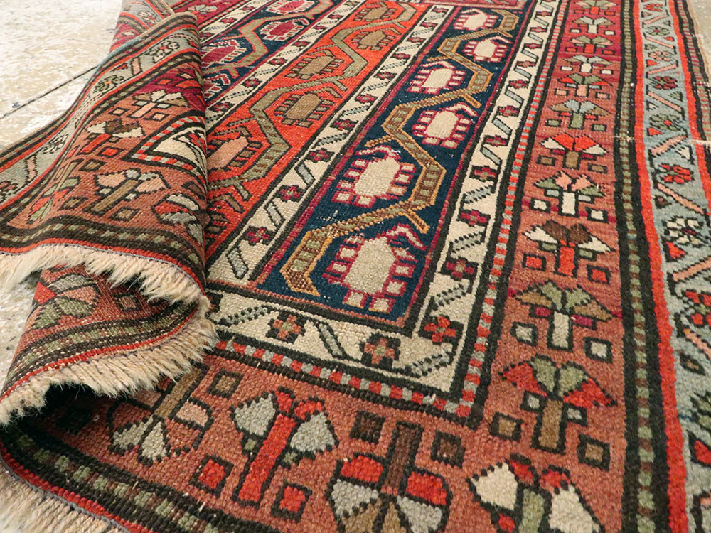 Antique Caucasian Karabagh Rug, No.24304 - Galerie Shabab