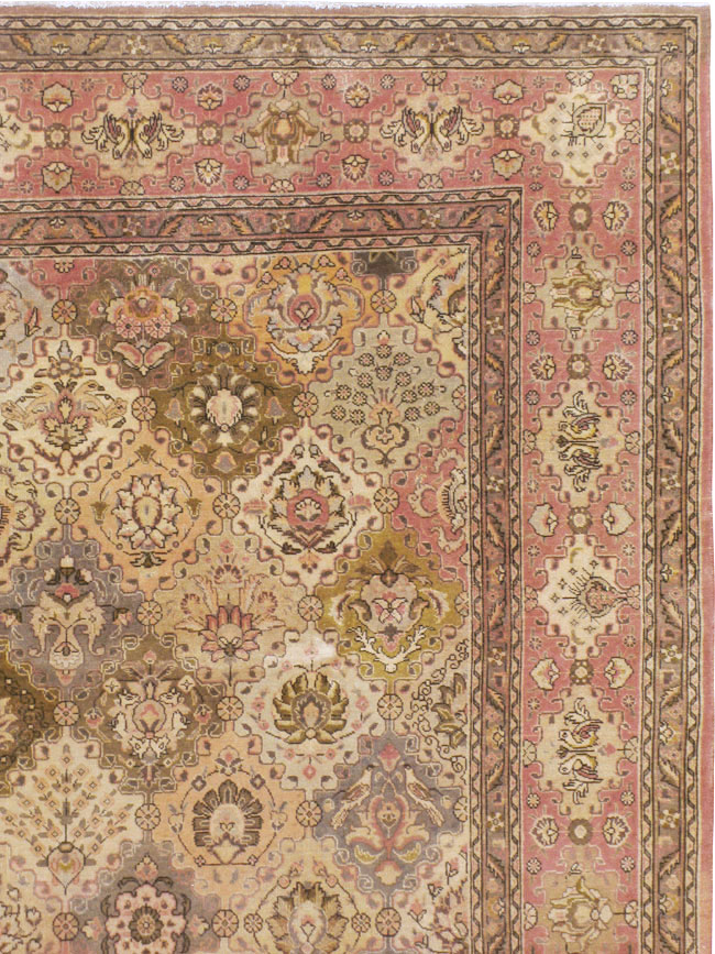 Vintage Persian Tabriz Carpet, No.24321 - Galerie Shabab