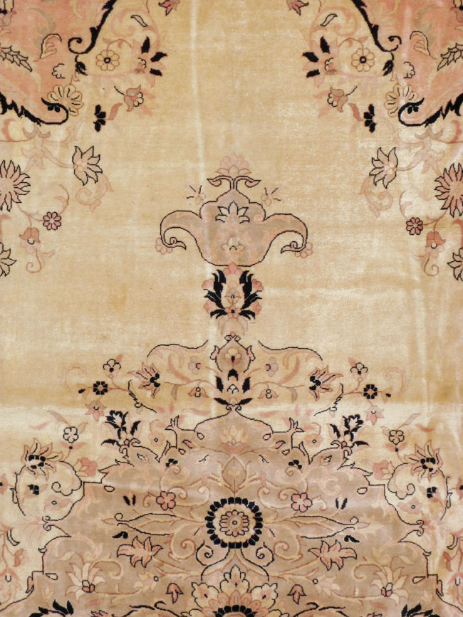 Antique Turkish Sivas Carpet, No.24322 - Galerie Shabab