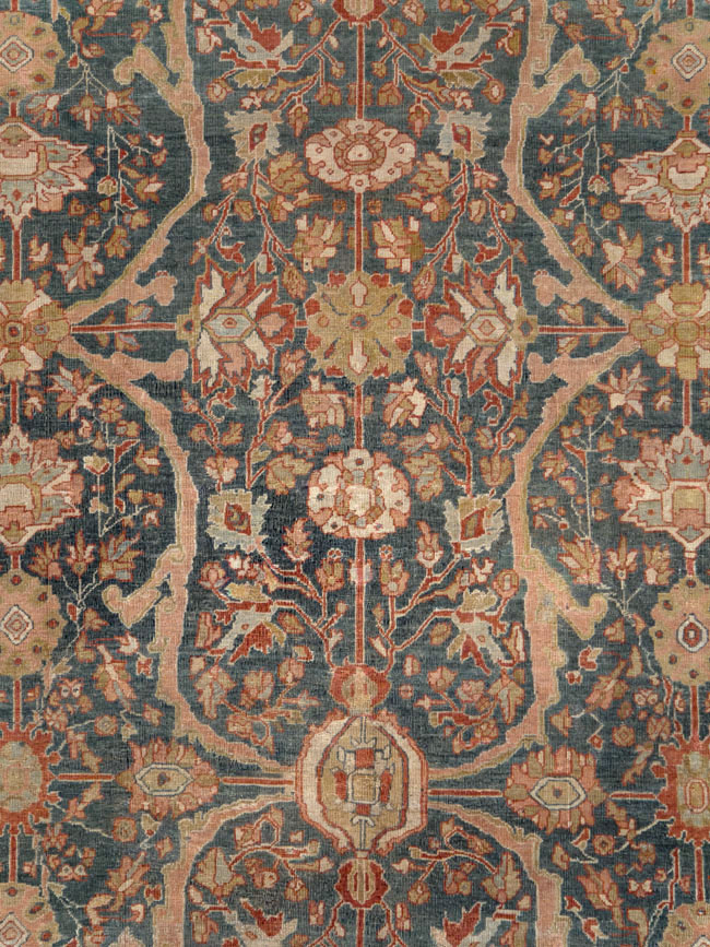 Antique Sarouk Fereghan Persian Room Size Carpet, No.24324 - Galerie Shabab