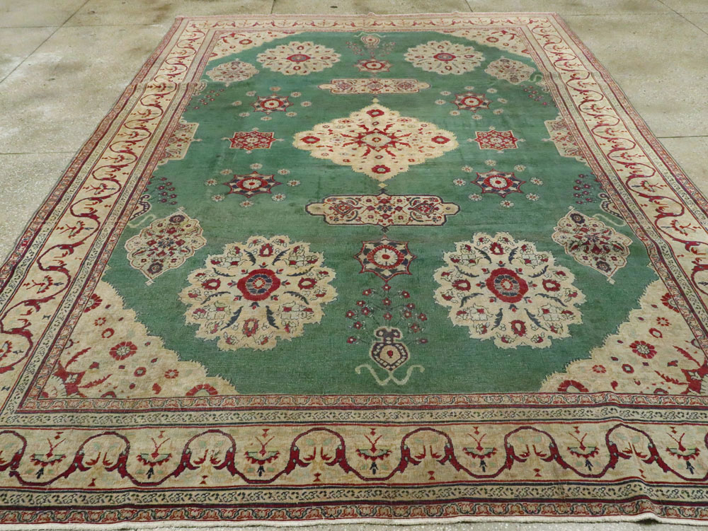 Antique Indian Agra Distressed Carpet, No.24333 - Galerie Shabab