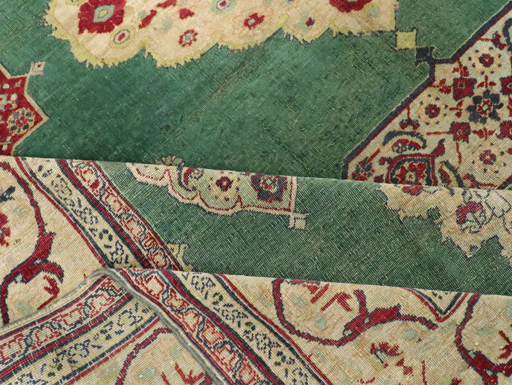 Antique Indian Agra Distressed Carpet, No.24333 - Galerie Shabab