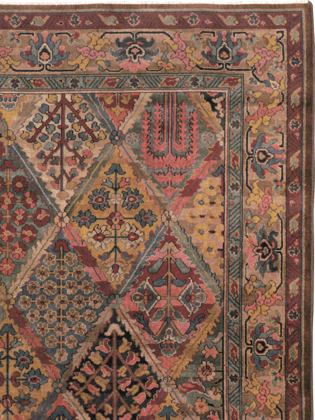 Antique English Wilton Long and Narrow Carpet, No.24336 - Galerie Shabab