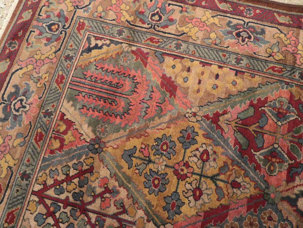 Antique English Wilton Long and Narrow Carpet, No.24336 - Galerie Shabab