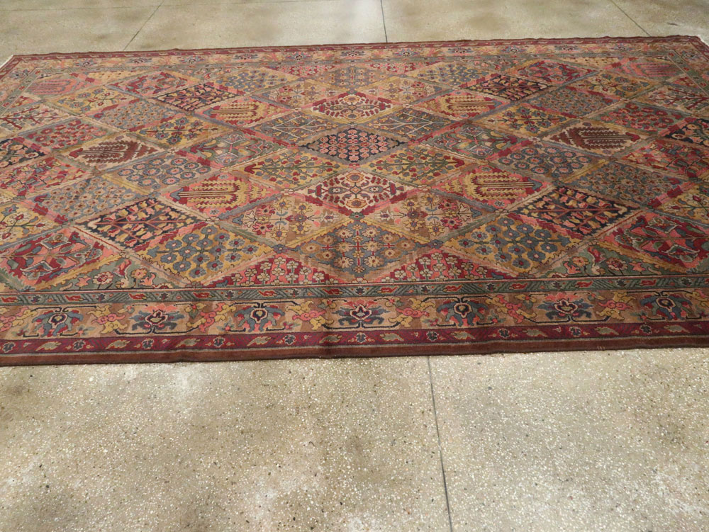 Antique English Wilton Long and Narrow Carpet, No.24336 - Galerie Shabab