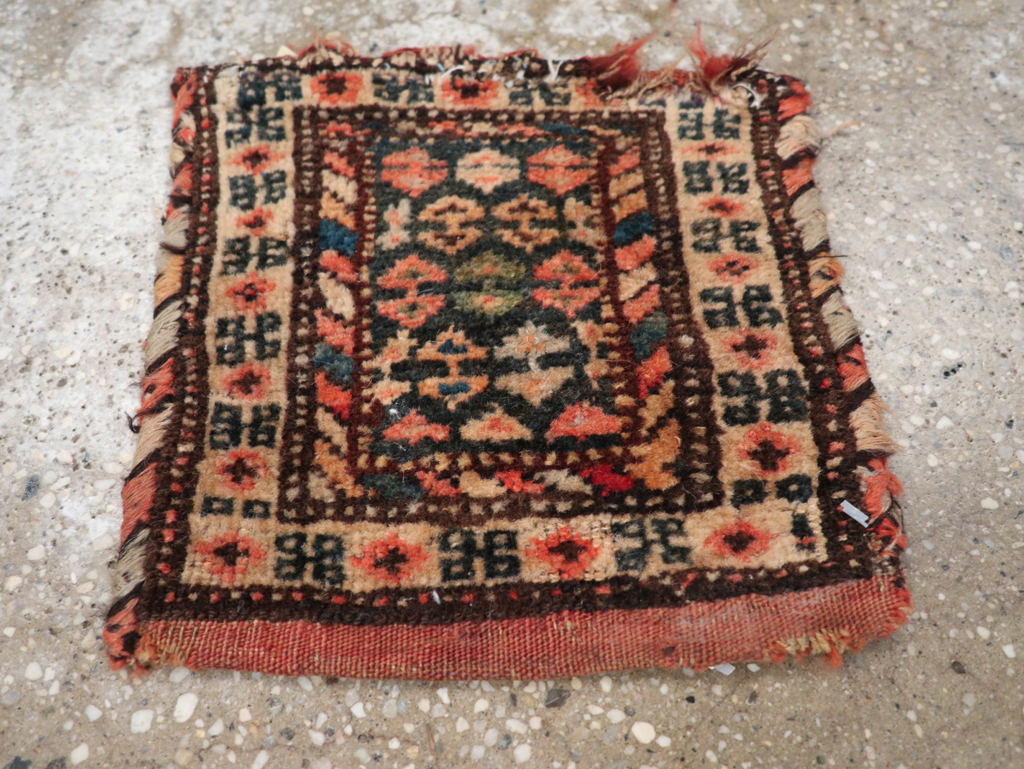 Vintage Persian Shiraz Bag, No.24343 - Galerie Shabab
