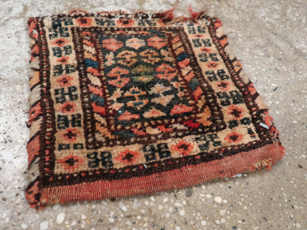Vintage Persian Shiraz Bag, No.24343 - Galerie Shabab