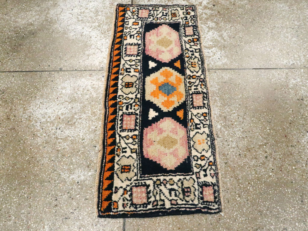 Vintage Persian Northwest Rug (Pair: 2 of 2), No.24346 - Galerie Shabab