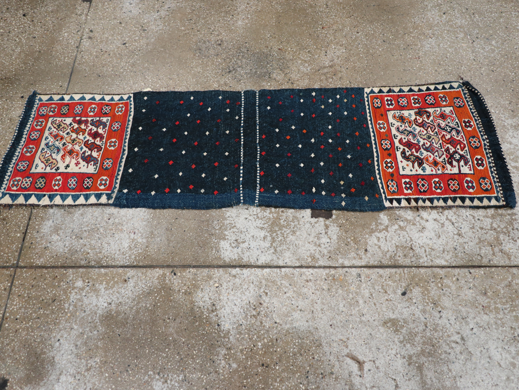 Vintage Persian Soumak Bag, No.24350 - Galerie Shabab