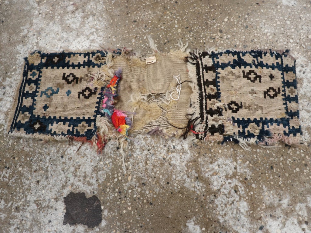 Vintage Persian Saddlebag (Khorjin), No.24356 - Galerie Shabab