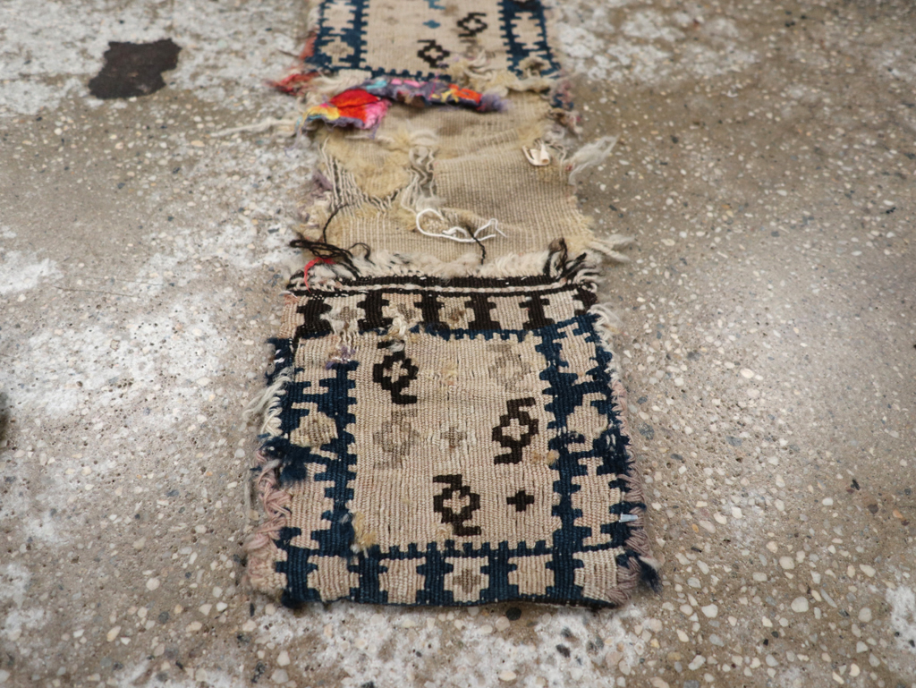 Vintage Persian Bag, No.24356 - Galerie Shabab