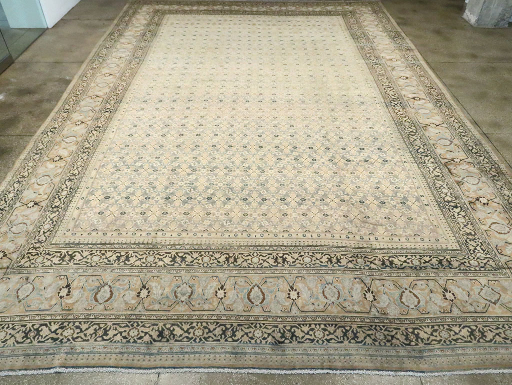 Antique Persian Dorokhsh Oversize Carpet, No.24373 - Galerie Shabab