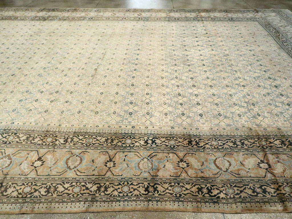 Antique Persian Dorokhsh Oversize Carpet, No.24373 - Galerie Shabab