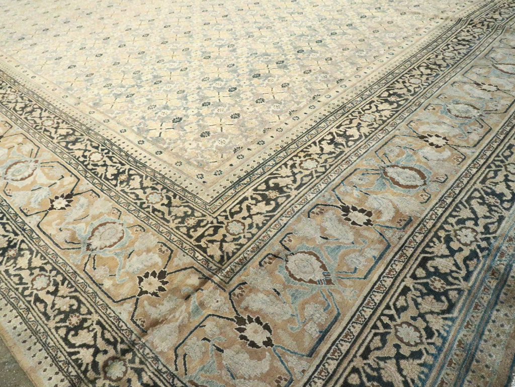 Antique Persian Dorokhsh Oversize Carpet, No.24373 - Galerie Shabab