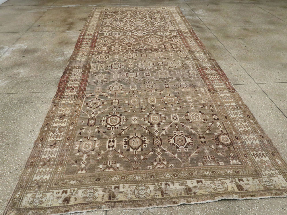 Antique Persian Malayer Gallery Carpet, No.24384 - Galerie Shabab