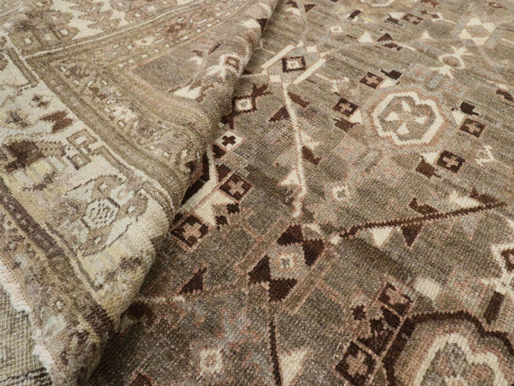 Antique Persian Malayer Gallery Carpet, No.24384 - Galerie Shabab