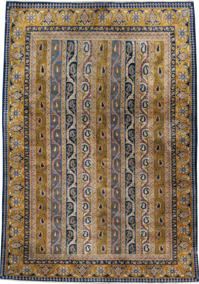 Vintage Quom Persian Rug, No.24386 - Galerie Shabab