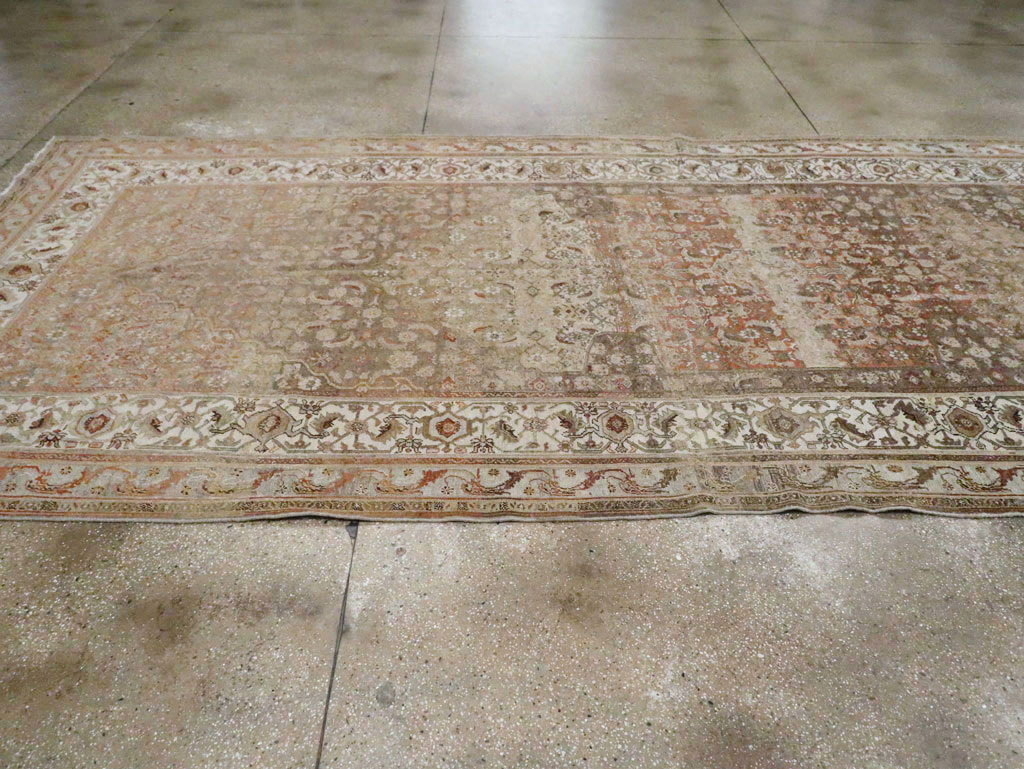 Antique Persian Bibikabad Carpet, No.24388 - Galerie Shabab