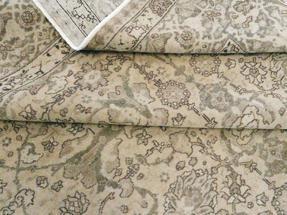 Antique Persian Tabriz Carpet, No.24389 - Galerie Shabab